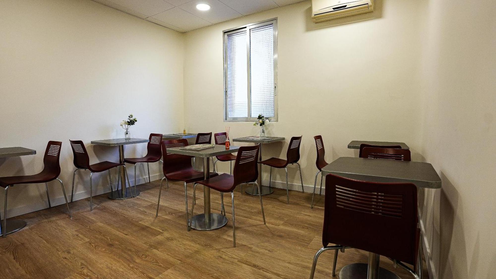 Fit Hostel Madrid Ngoại thất bức ảnh